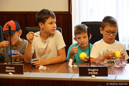 Otroci Društva Počitniško varstvo Kamnik obiskali župana Mateja Slaparja (6)